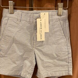 Never worn, new with tags, Toddler bow pinstripe shorts, 3T
